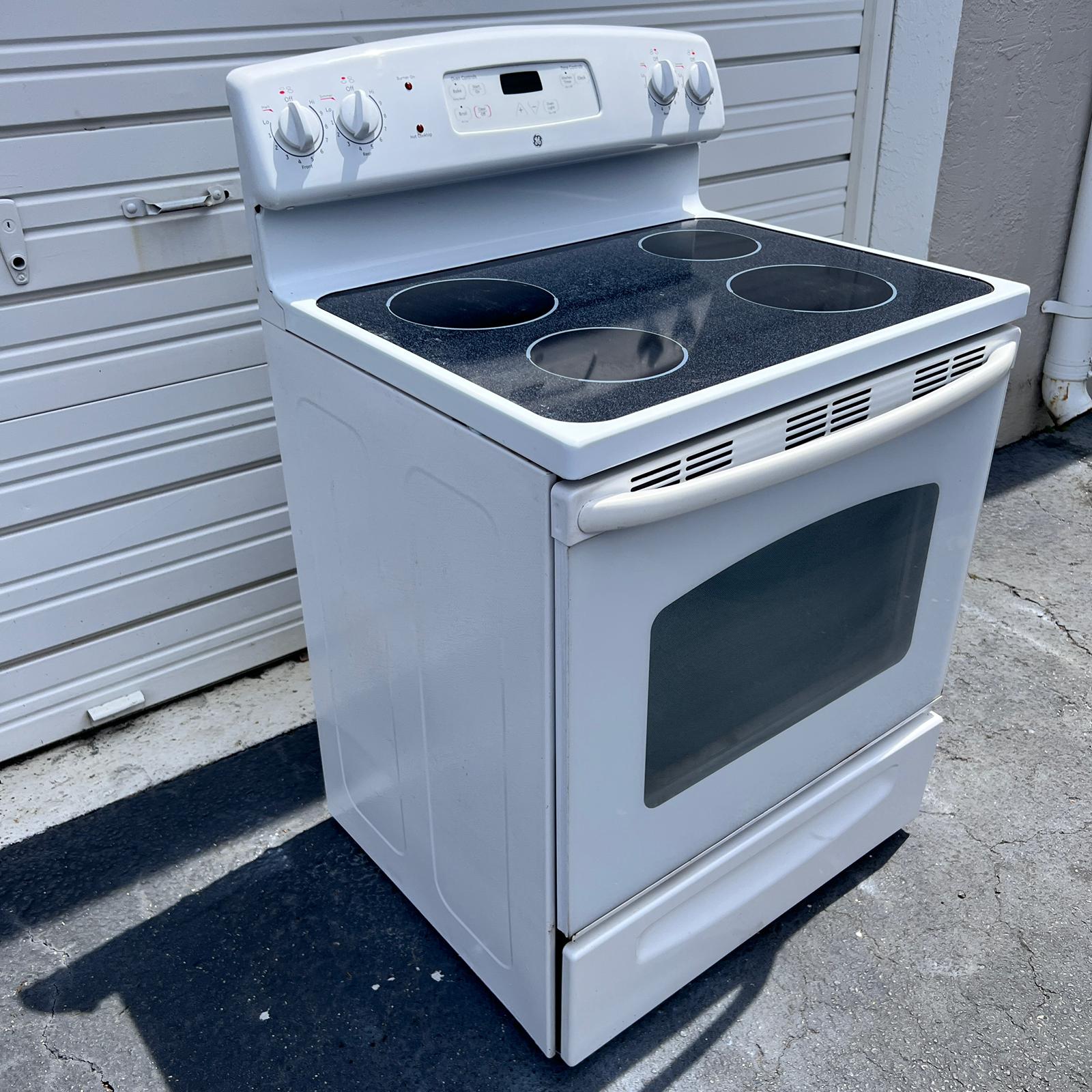 GE Electric Stove GE Electric Stove